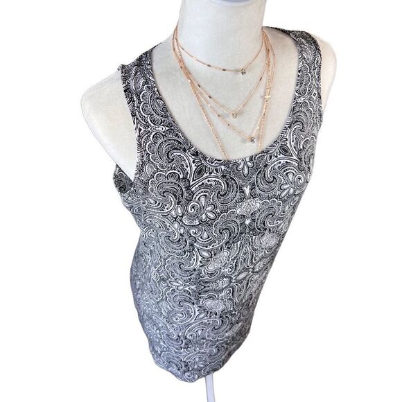 Express split back tank top black white blouse size medium - Picture 3 of 16